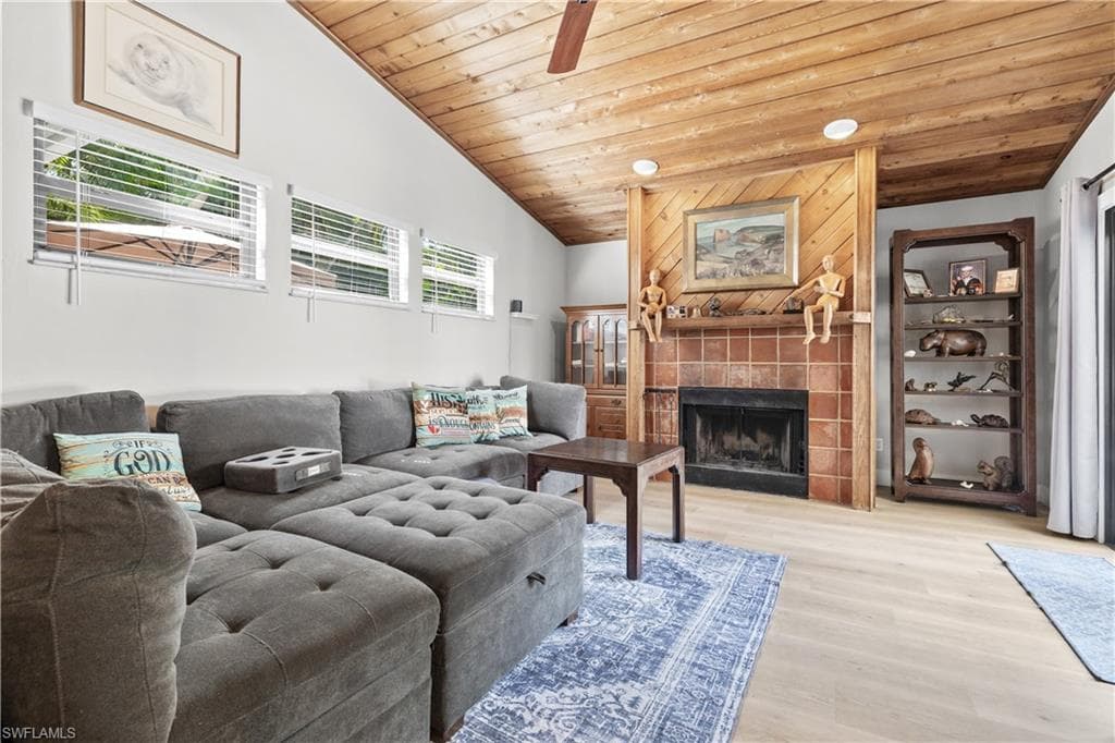 12446 McGregor Woods CIR-23