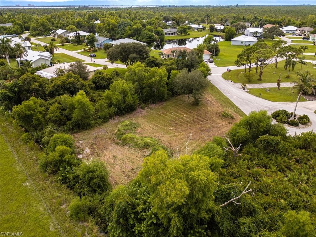 4491 Pine Hill CT-16