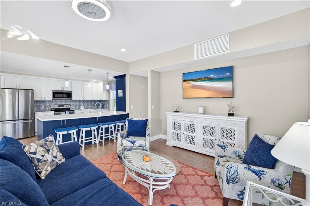167 Mandalay RD-7