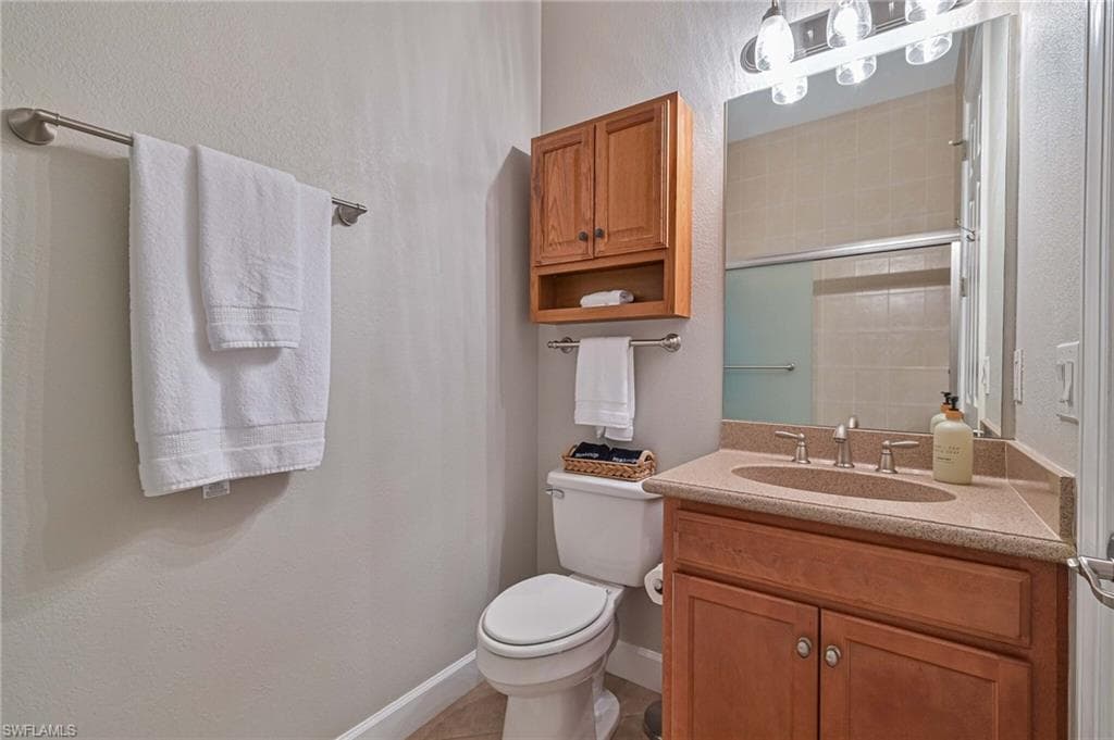 5709 Calmar Breeze LN-23