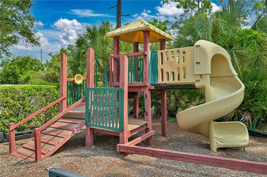 5709 Calmar Breeze LN-36