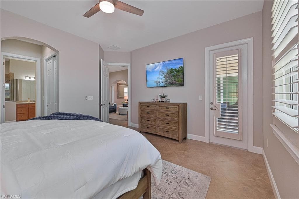5709 Calmar Breeze LN-18