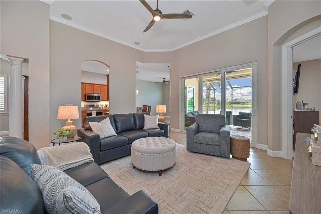 5709 Calmar Breeze LN-11