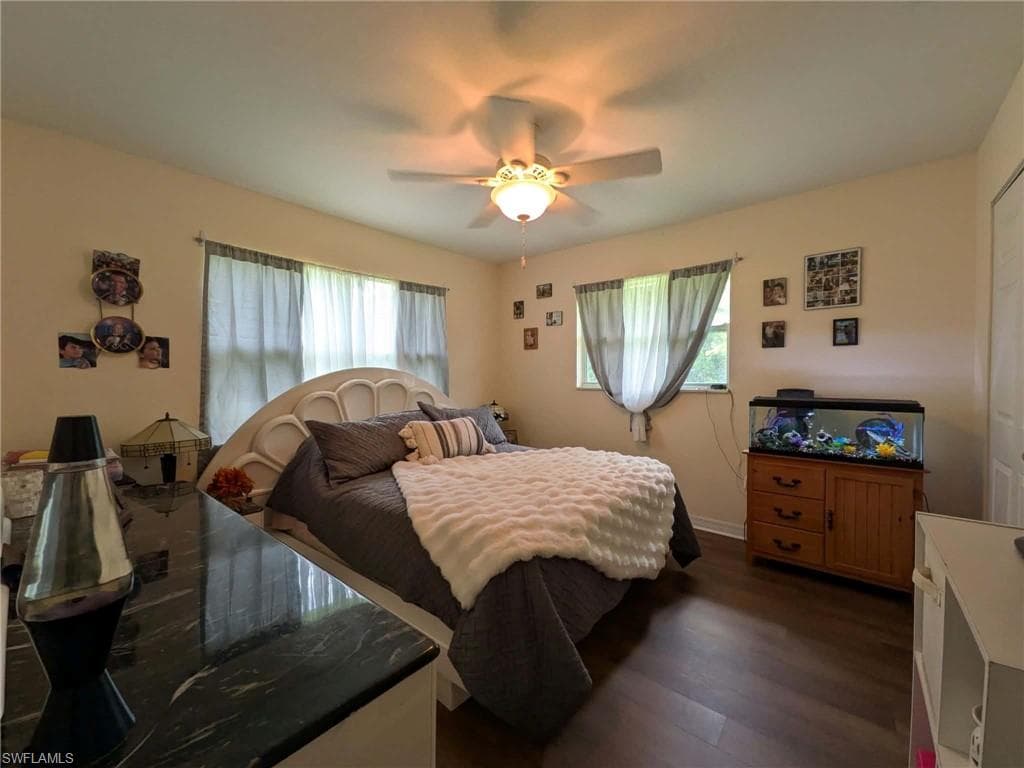 20503 Fern CIR-16