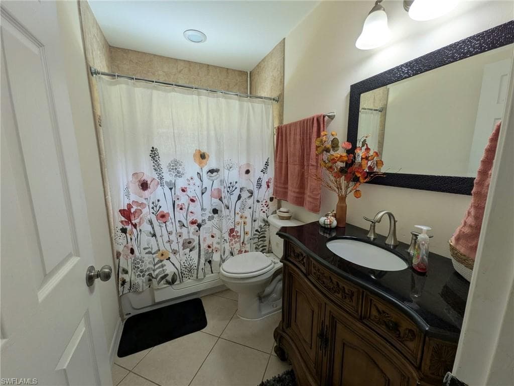 20503 Fern CIR-15