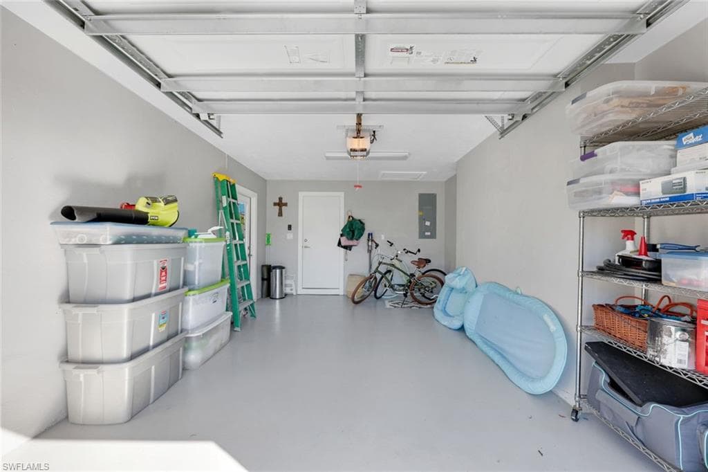 537 104th AVE N-27