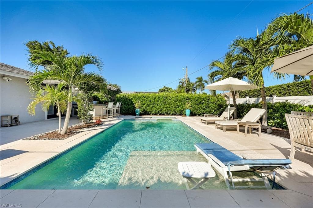 537 104th AVE N-24