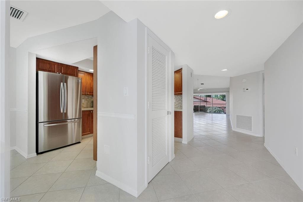 4261 Shetland CT A205-9