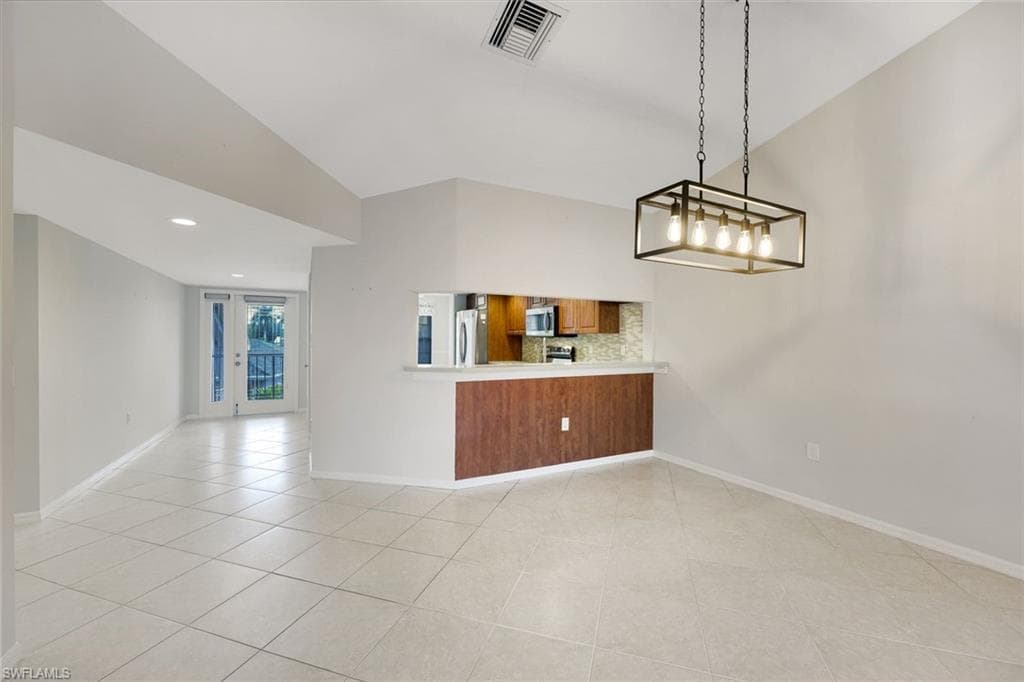 4261 Shetland CT A205-14