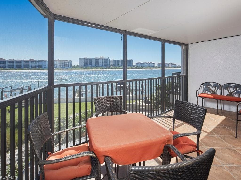 502 La Peninsula BLVD 502-3