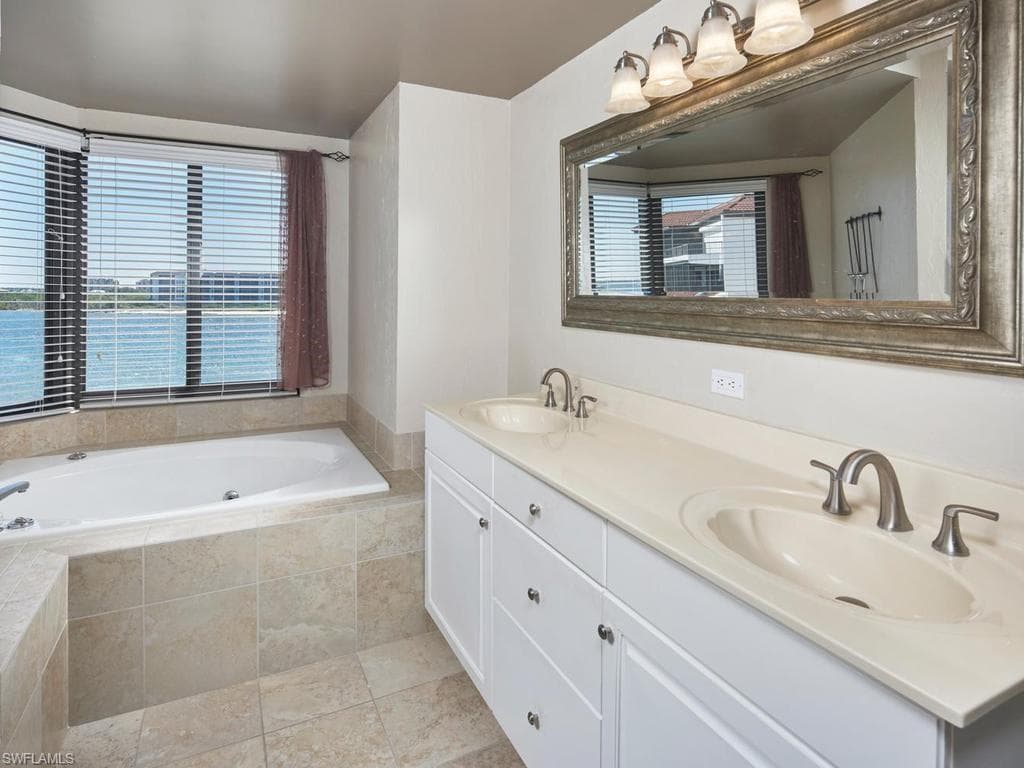502 La Peninsula BLVD 502-19