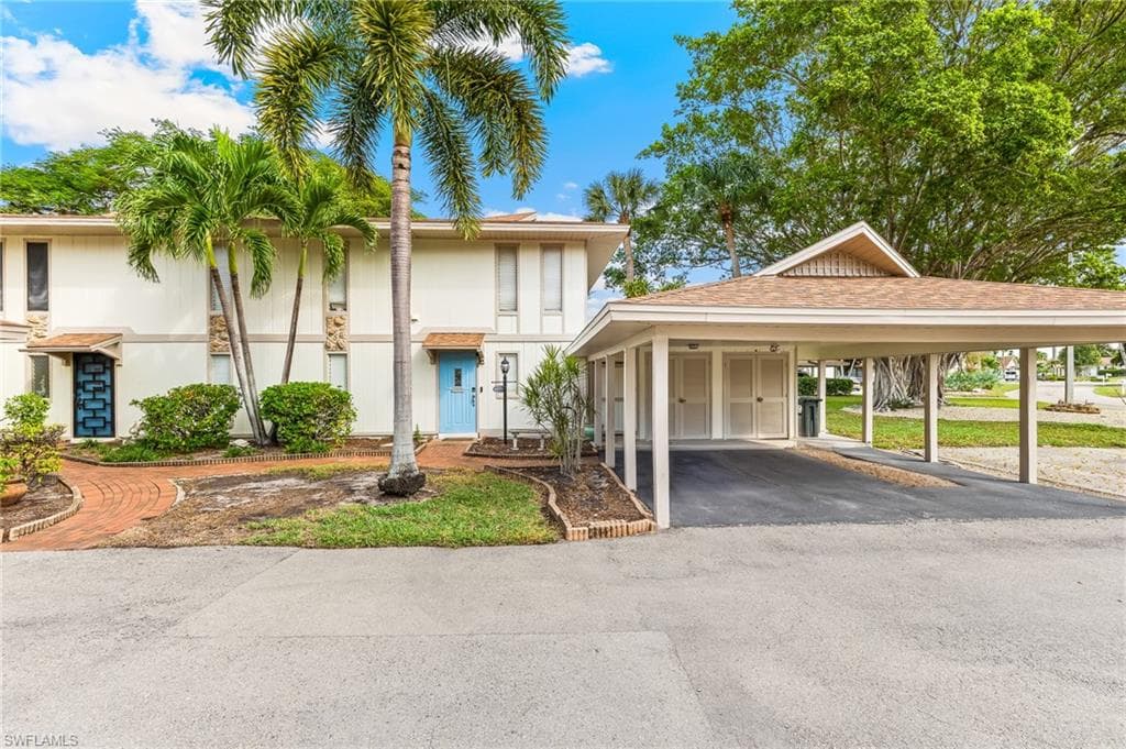4277 Island CIR 1-2