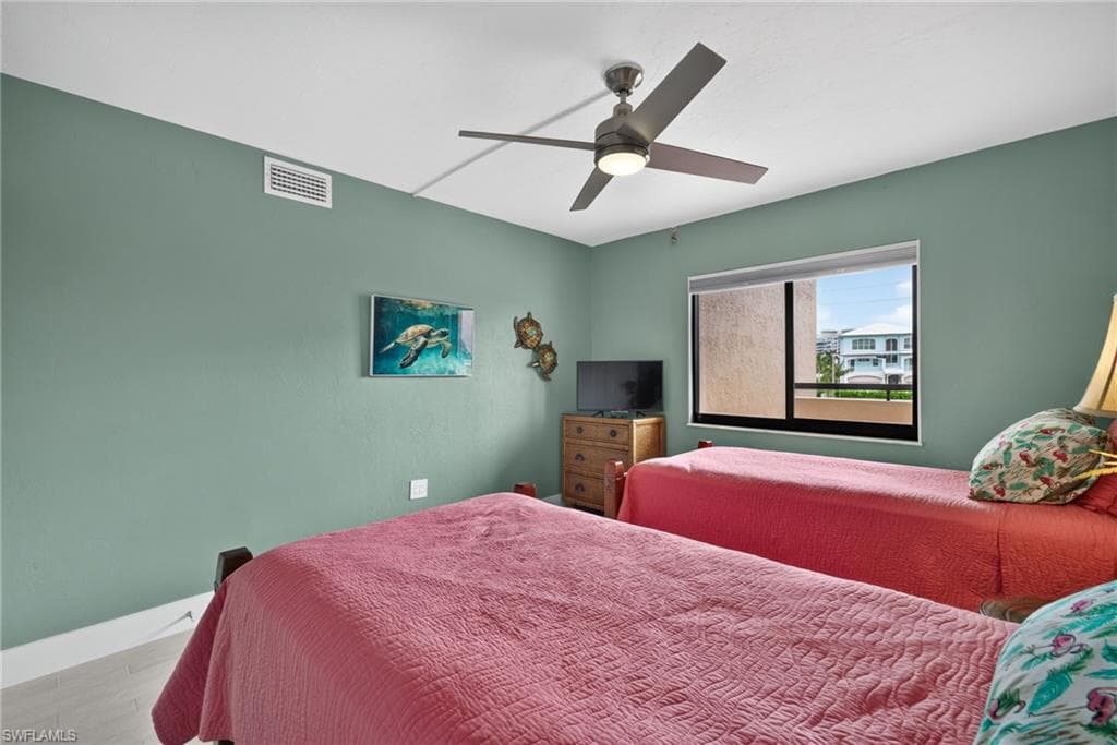 8400 Estero BLVD 105-17