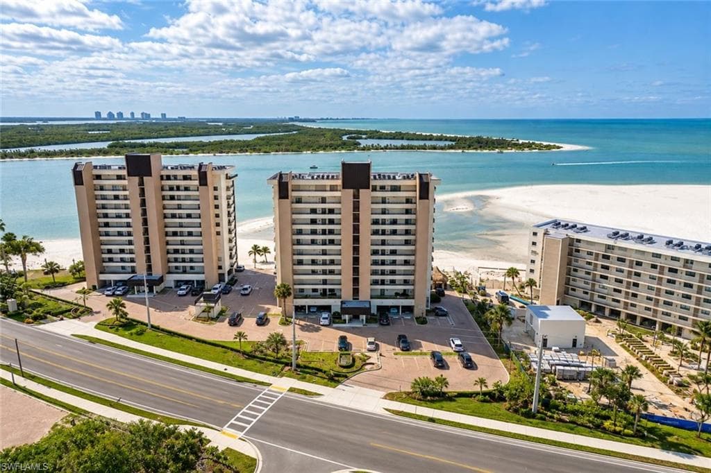 8400 Estero BLVD 105-42