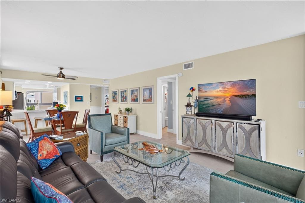 8400 Estero BLVD 105-25