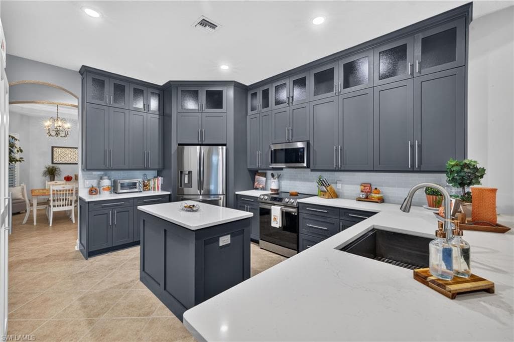 5637 Whispering Willow WAY-10