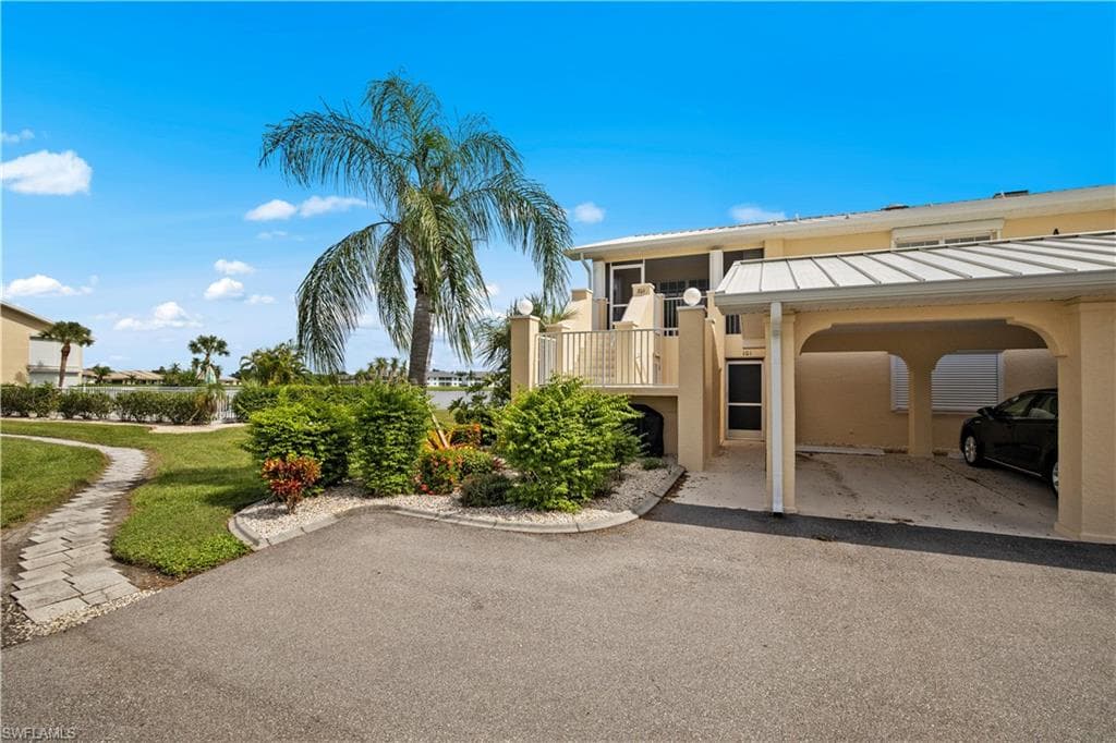 26283 Nadir RD 201-37