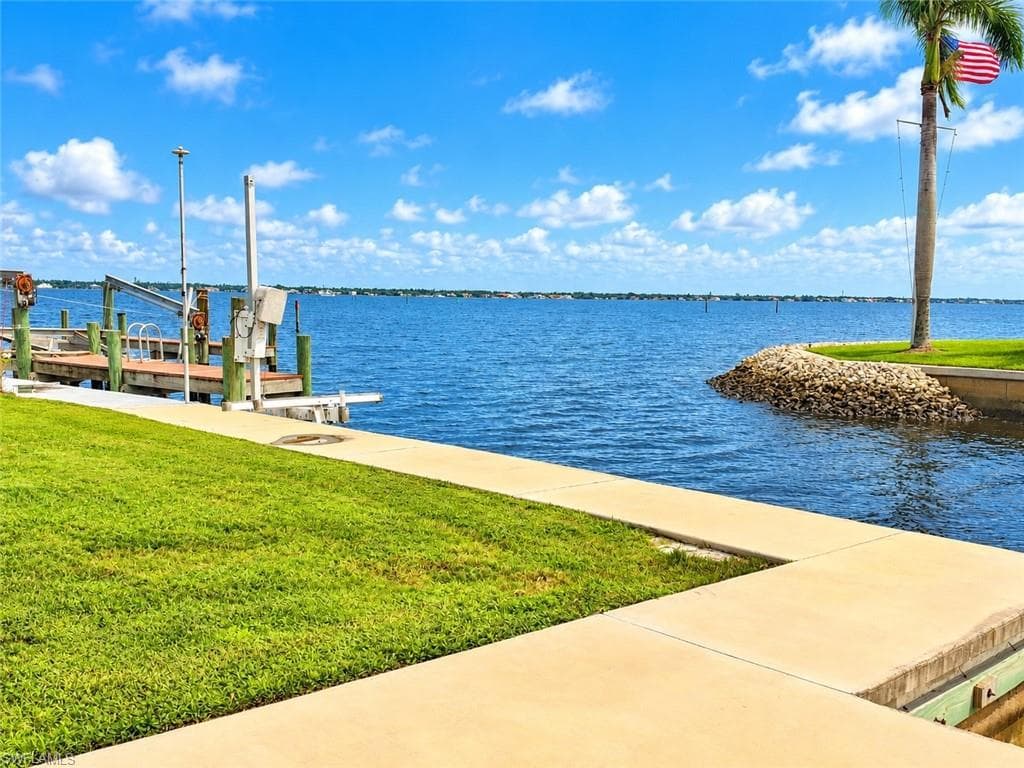 1757 Seafan CIR-49
