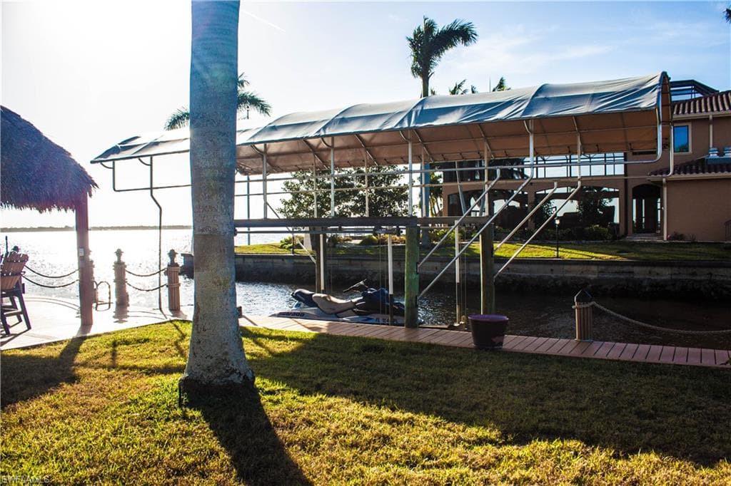 1757 Seafan CIR-18