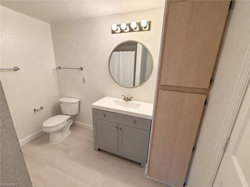 23680 Walden Center DR 204-26