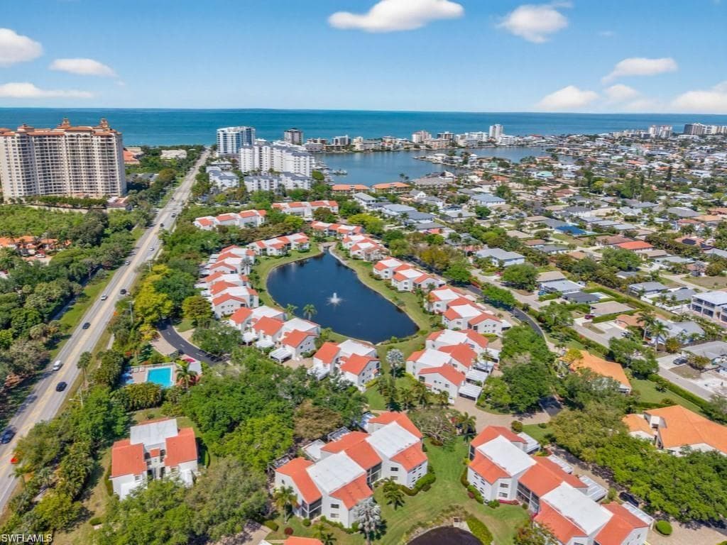 637 Beachwalk CIR E202-23