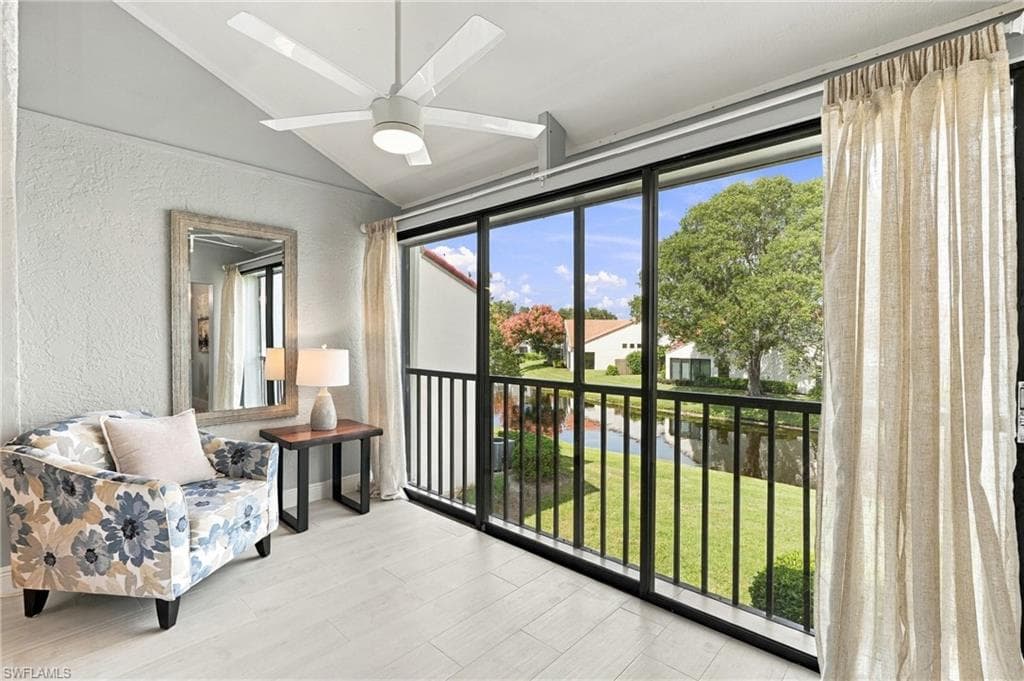 637 Beachwalk CIR E202-6