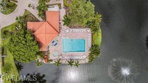 637 Beachwalk CIR E202-25