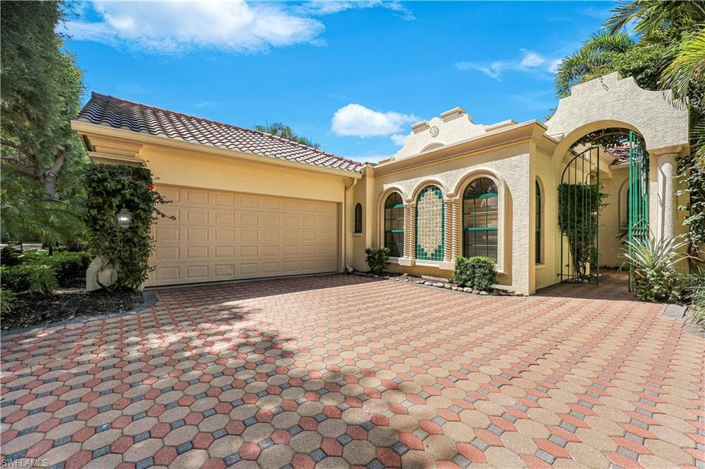 7913 Via Vecchia-2
