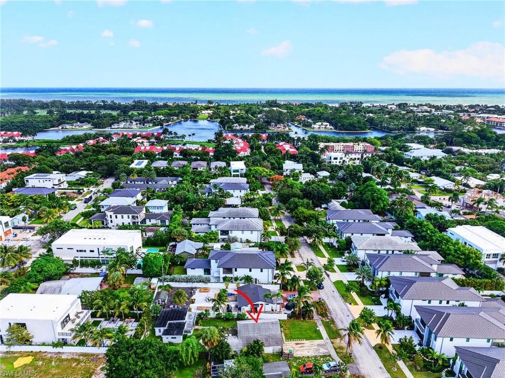 713 S Lake AVE-42