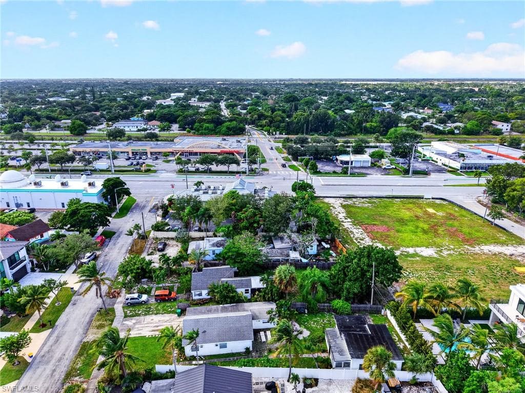 713 S Lake AVE-47
