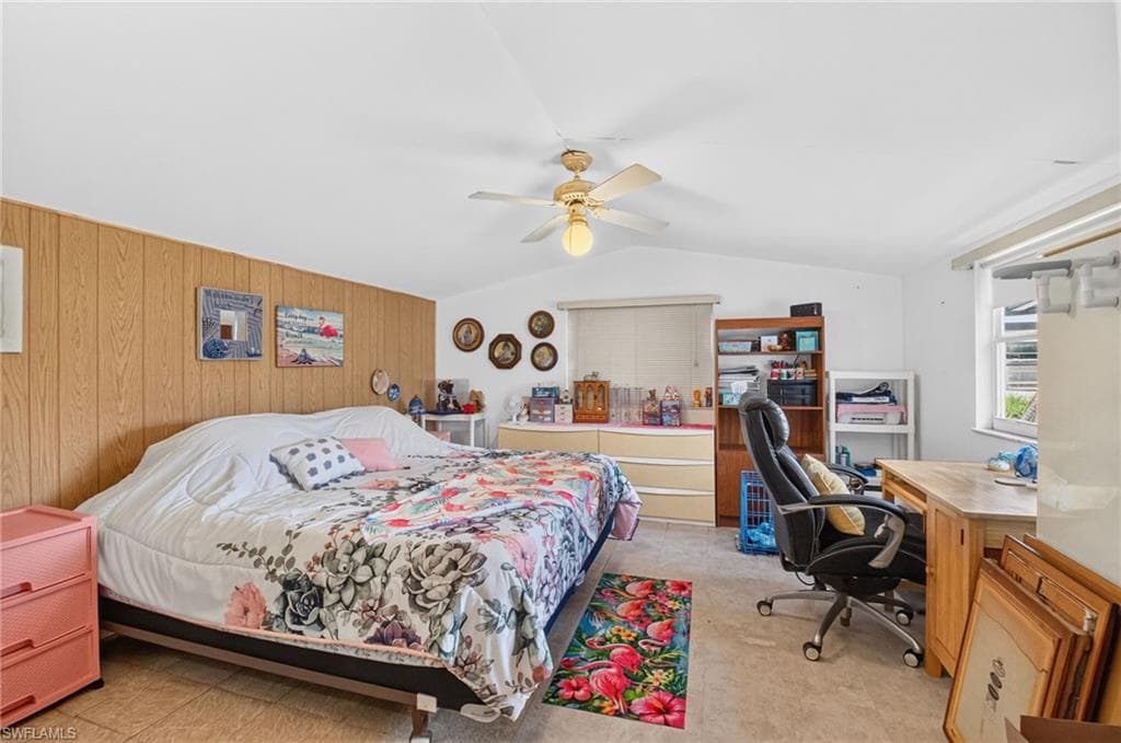 713 S Lake AVE-20