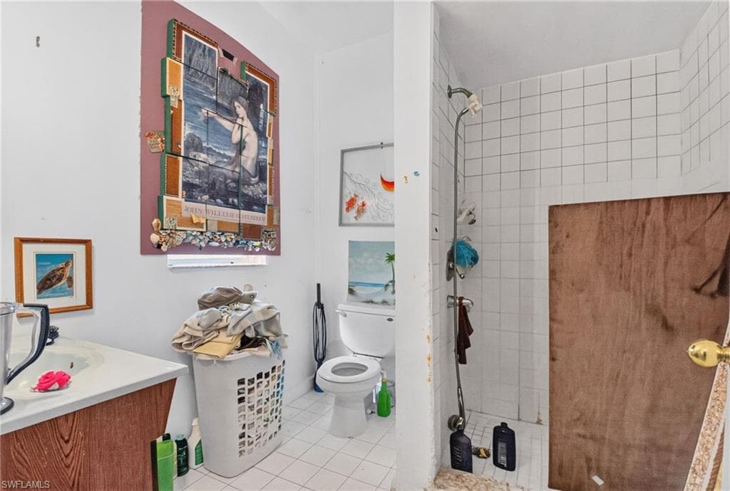 713 S Lake AVE-33