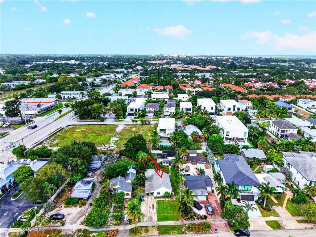 713 S Lake AVE-40