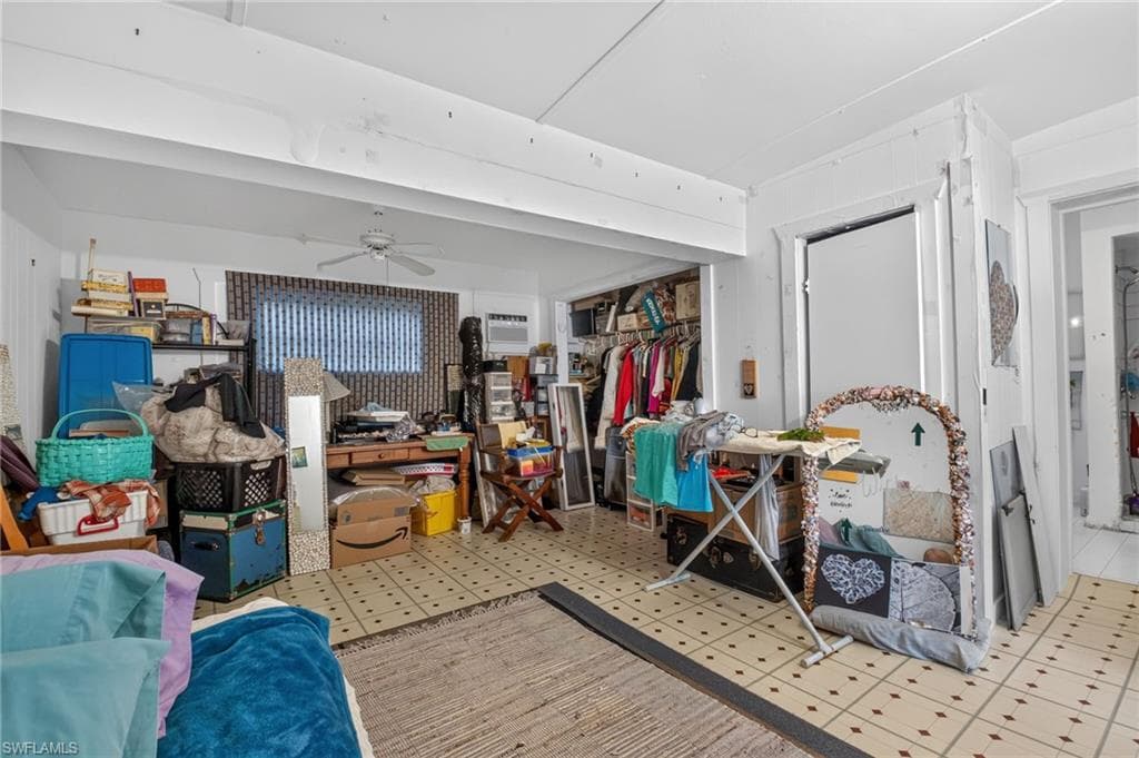 713 S Lake AVE-31