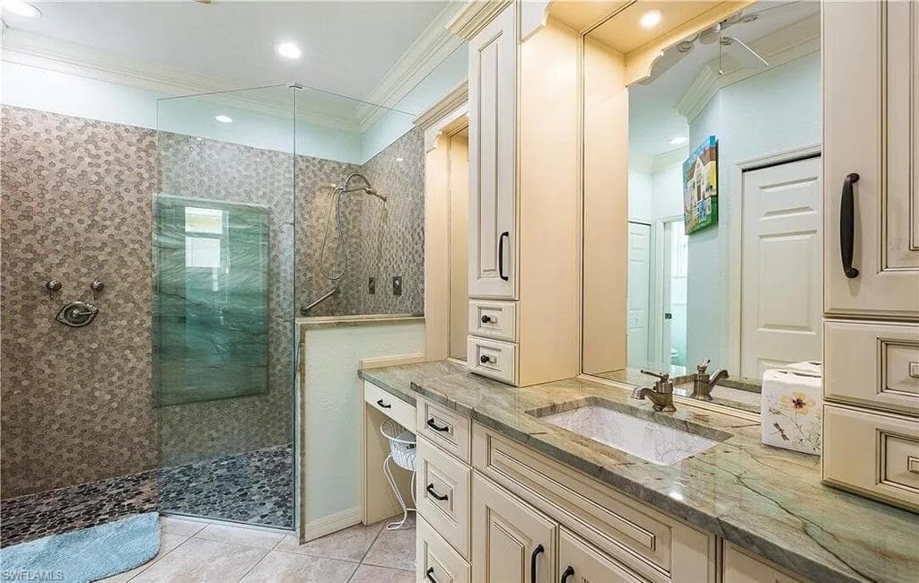 20630 Dennisport Ln, North Fort Myers, FL 33917-18