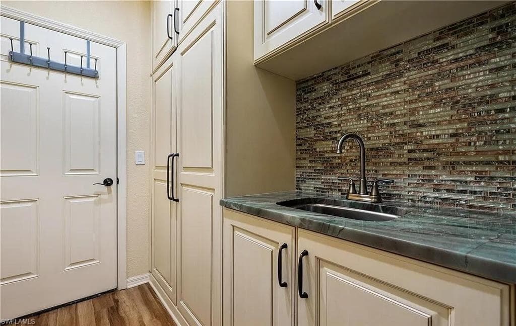 20630 Dennisport Ln, North Fort Myers, FL 33917-21